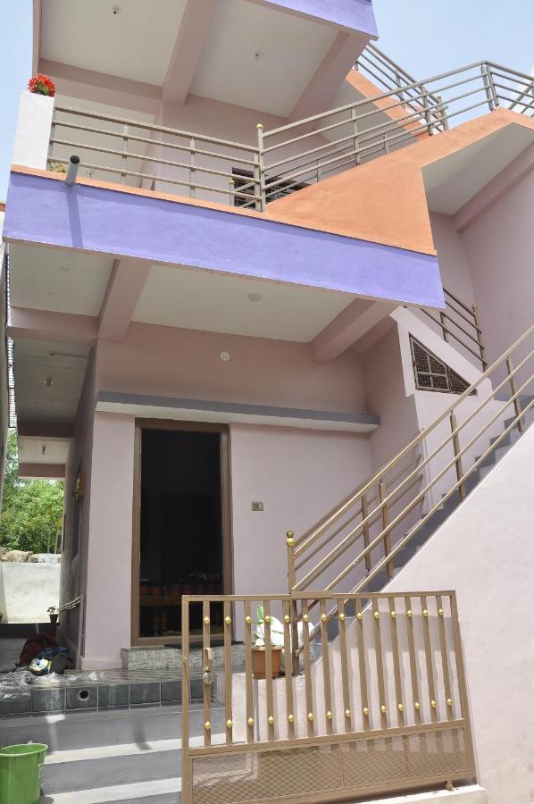 Classic Homestay Hampi Ngoại thất bức ảnh